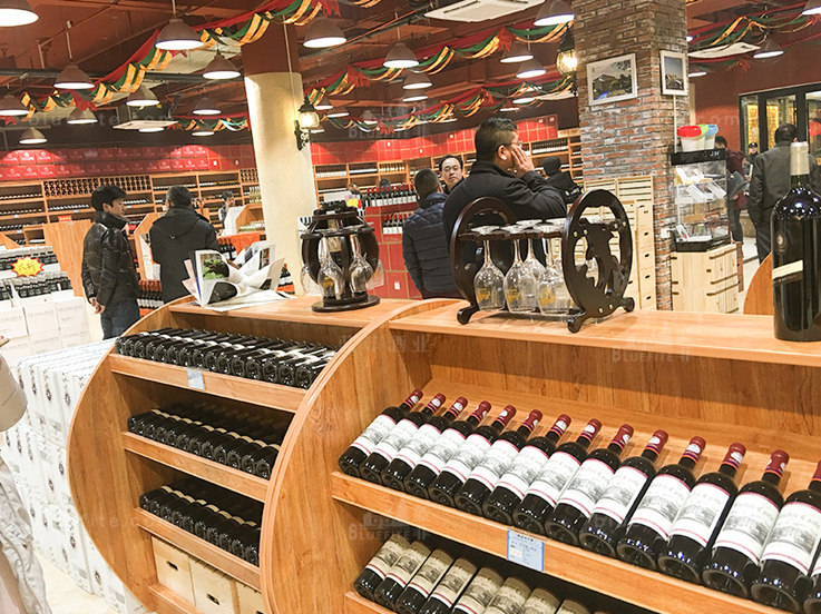 红酒加盟专卖店的运作技巧