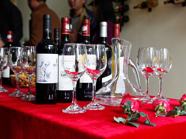 做红酒代理和红酒加盟有区别吗?